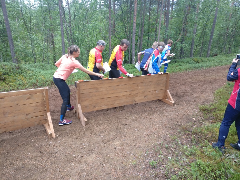 HUIPPUSUUNNISTUSKOULU RYHMILLE by e-Coach